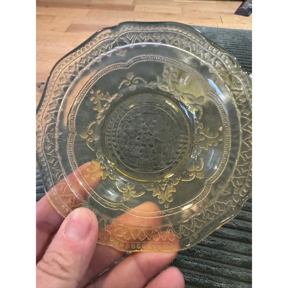 Set of 4 Vintage Yellow Depression Glass Berry Bowls Ornate Embossed Floral‎